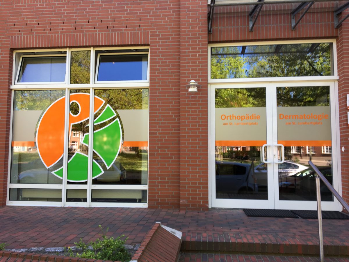 Außenansicht der Orthopädie und Dermatologie am St. Lambertiplatz in Lüneburg